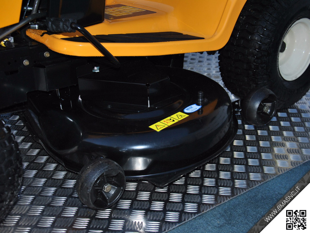 cub_cadet_xt2_ps117_4.jpeg